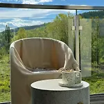 Gdzie Bedzie Ci Lepiej Wiosna W Beskidach, Szyndzielnia W Gorach Widokowe & Biznesowe & Rodzinne & Parking