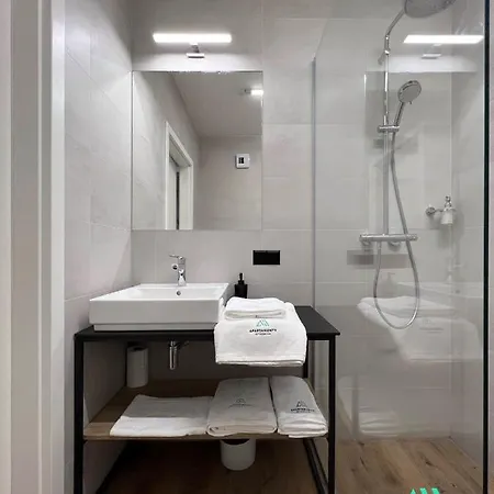 Szyndzielnia Widokowe & Biznesowe & Parking 别尔斯克-比亚拉