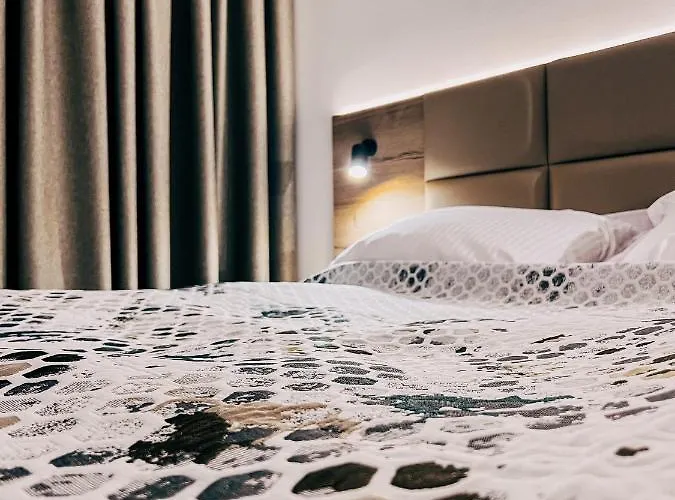 Gdzie Bedzie Ci Lepiej Ferie W Beskidach, Szyndzielnia W Gorach Widokowe & Biznesowe & Parking * Bielsko-Biała