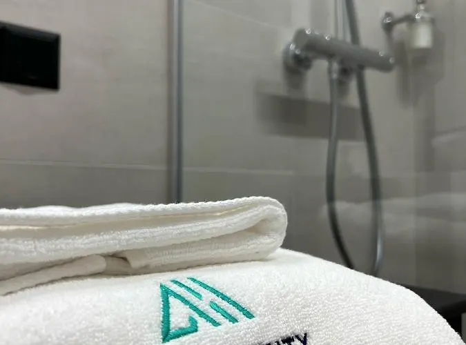 Gdzie Bedzie Ci Lepiej Ferie W Beskidach, Szyndzielnia W Gorach Widokowe & Biznesowe & Parking * Bielsko-Biała